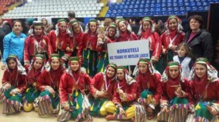 Halk Oyunları Ekibi, B&ouml;lge Şampiyonası'na Hazırlanıyor