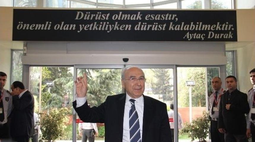 Durak, Vecizesini Belediyeye Yeniden Astırdı