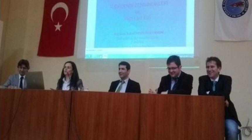 K&uuml;tahya'da 'yery&uuml;z&uuml; T&uuml;rk&ccedil;e Konuşuyor' Konulu Penal