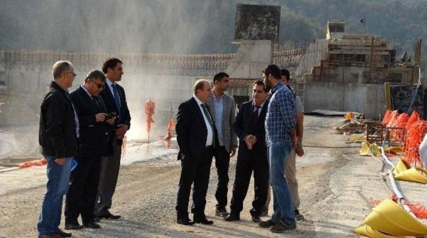 Vali &Ouml;zt&uuml;rk Manavgat&rsquo;ta İncelemelerde Bulundu