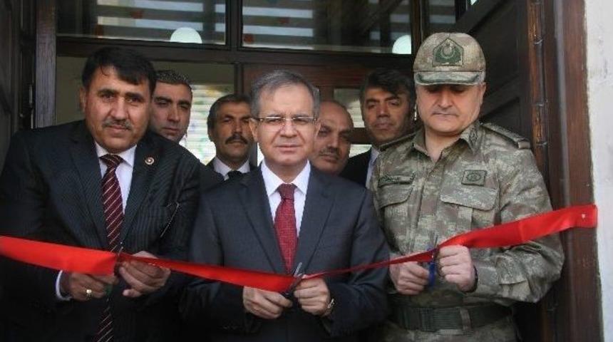 &Ccedil;ocuk Ve Gen&ccedil;lik K&uuml;t&uuml;phanesi Hizmete Sunuldu