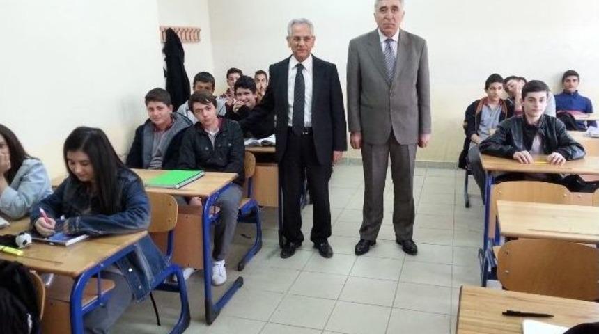 Erenler Kaymakamı Mızrak Ziyaretlerini S&uuml;rd&uuml;r&uuml;yor