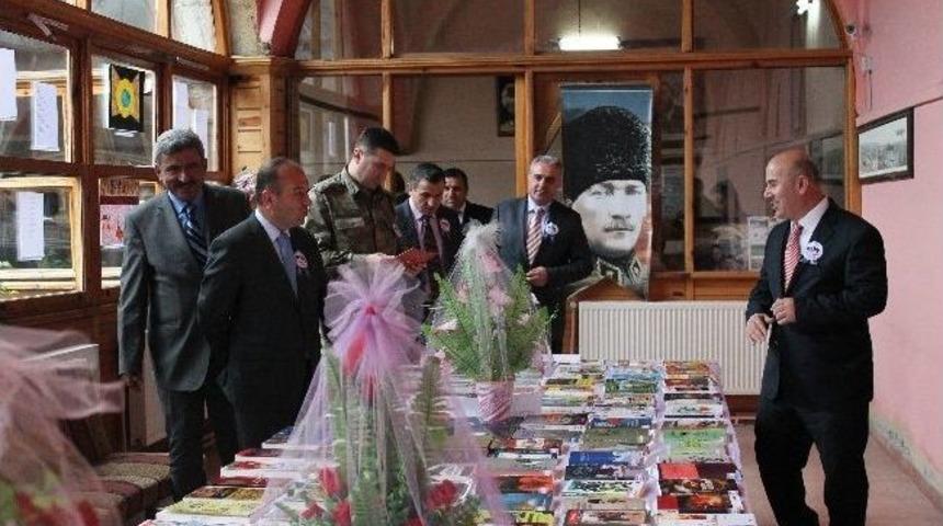 Vezirk&ouml;pr&uuml;&rsquo;de K&uuml;t&uuml;phaneler Haftası Kutlandı