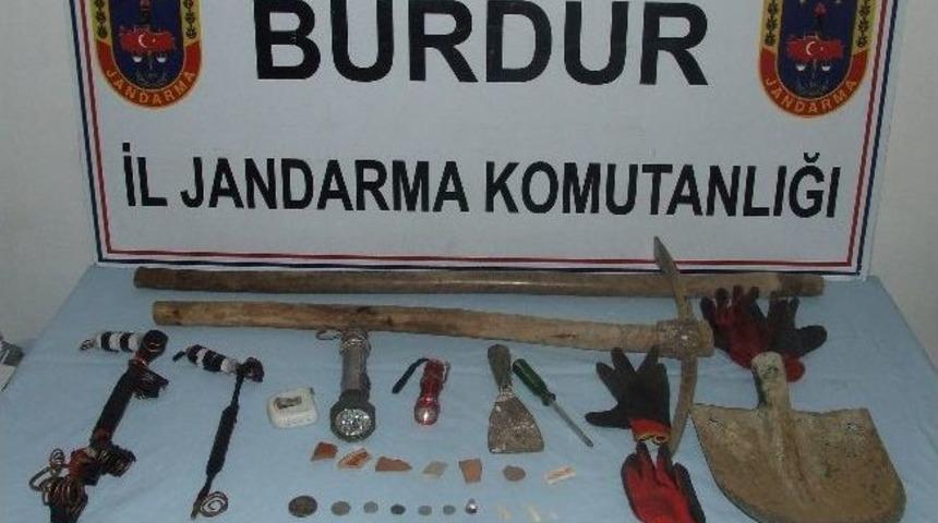 Burdur'da Jandarmadan Ka&ccedil;ak Kazı Operasyonu