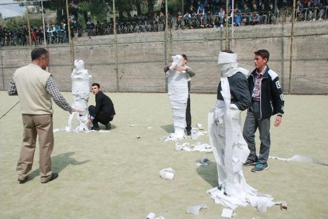 Niksar&rsquo;da &Ouml;ğrenciler Bahar Şenliğinde Eğlendi