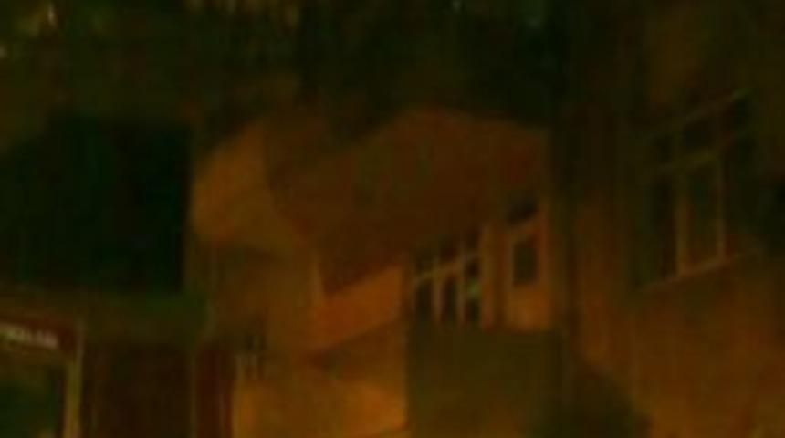 &Ccedil;amaşır Makinesinden Yangın &Ccedil;ıktı