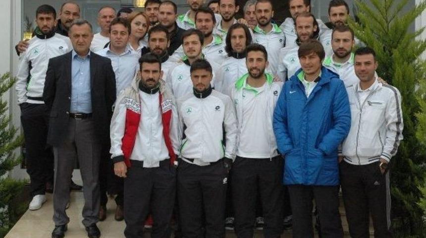 Giresunspor Liderliği S&uuml;rd&uuml;rmek İstiyor
