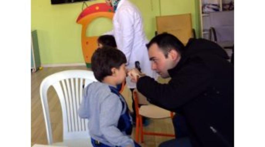 Minikler G&ouml;z Taramasından Ge&ccedil;irildi