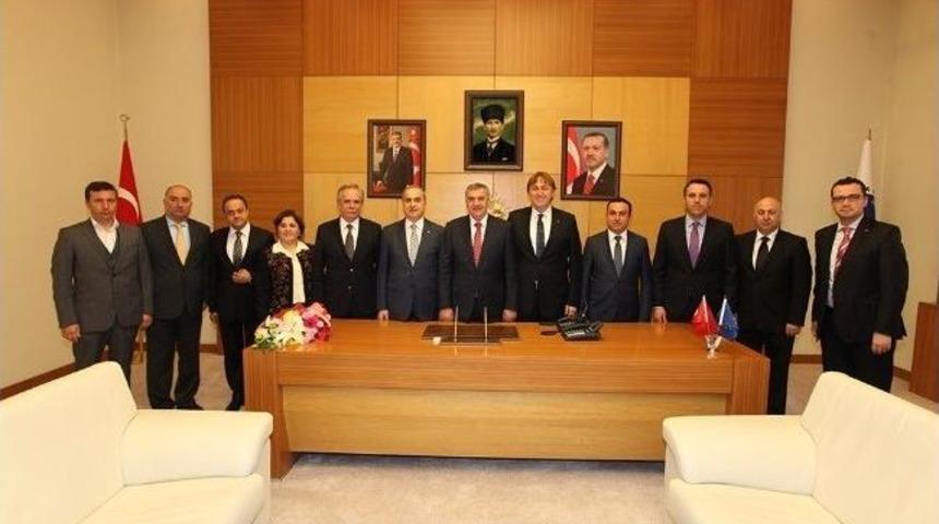 Sakarya B&uuml;y&uuml;kşehir Belediye Başkanı Zeki To&ccedil;oğlu: