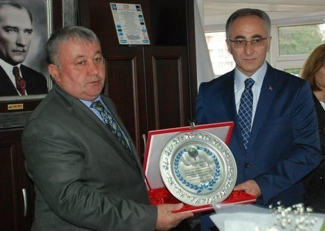 Praziz Belediyesi nde Devir Teslim T&ouml;reni 2