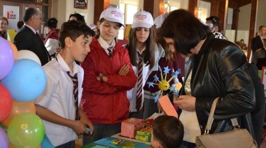 Namık Kemal Ortaokulundan Türkçe Oyunları Şenliği