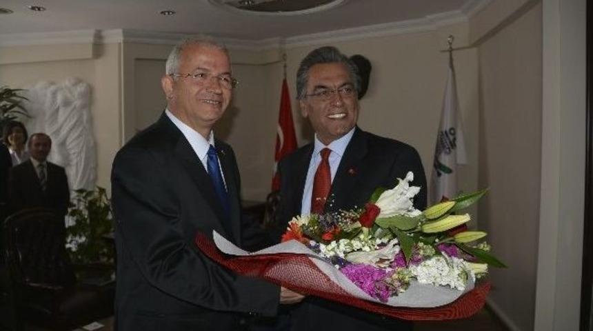 Torbalı'nın Yeni Başkanı Görmez Koltuğa Oturdu