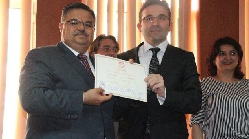 Başkan Selim Yağcı Mazbatasını Aldı