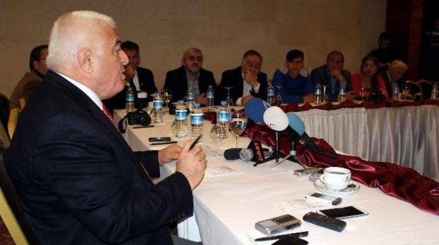 Chp'li Başkan Adayı Ekici'nin Basın Toplantısı