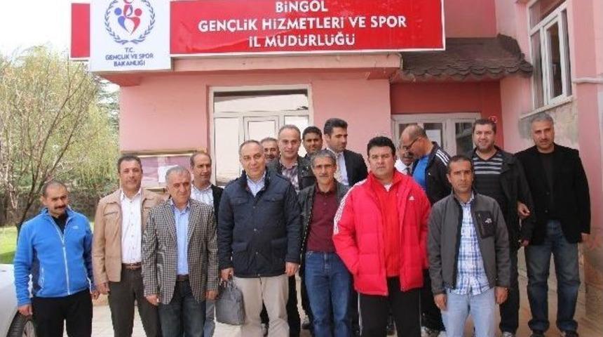 Tkf Başkanı Ayık Destek Turunda