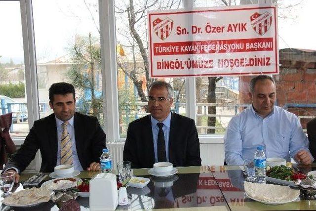 Tkf Başkanı Ayık Destek Turunda 1