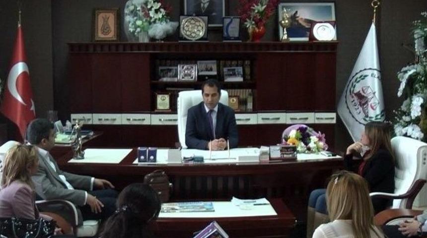 Kızılay Ve Kayed &Uuml;yelerinden Baro Başkanına Ziyaret