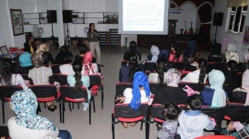 Kadınlara Meme Kanseri Anlatıldı