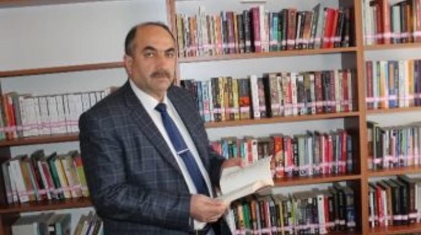 Kitap Okumak Karanlığı Aydınlığa &Ccedil;evirir