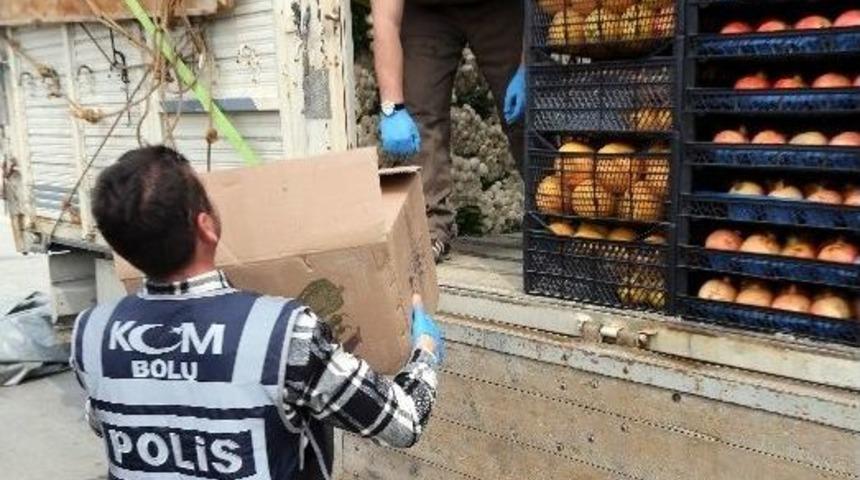 Sebzelerin Arasından 50 Bin Paket Ka&ccedil;ak Sigara &Ccedil;ıktı