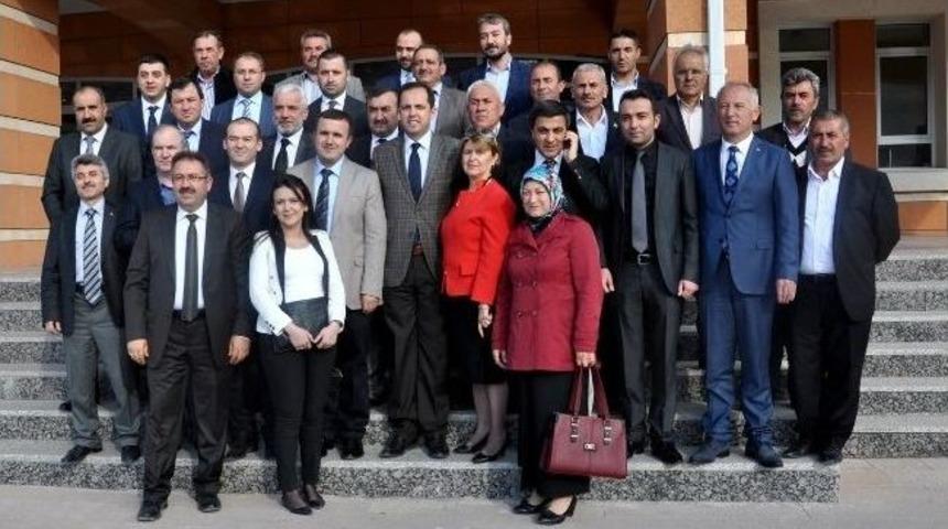 &Ccedil;ankırı Belediye Başkanı İrfan Din&ccedil; Mazbatasını Aldı