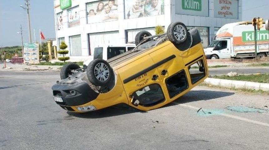 Didim&rsquo;de Kazada Takla Atan Ara&ccedil;taki Yolcu Yaralandı