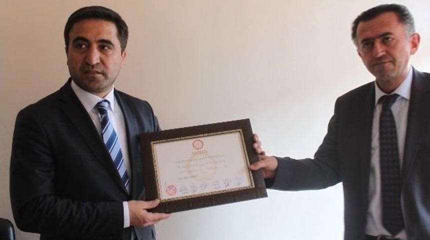 Ovacık Belediye Başkanı Dursun Mazbatasını Aldı