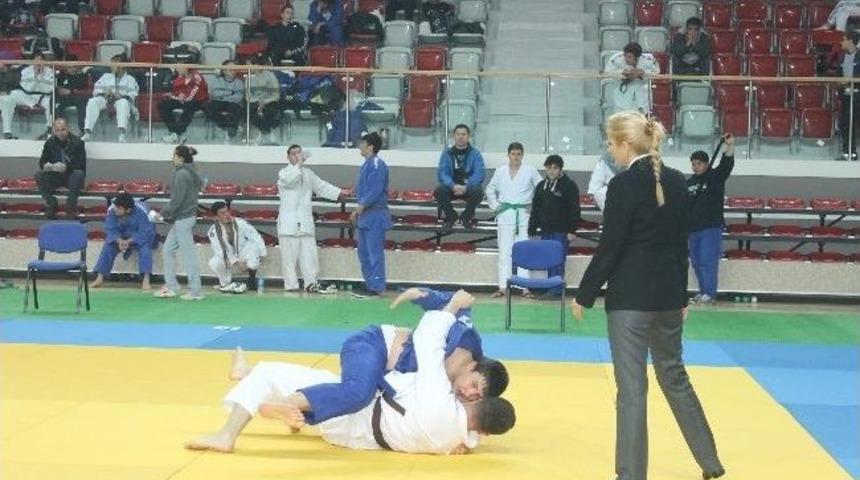 Judonun Kalbi Yalova&rsquo;da Atıyor