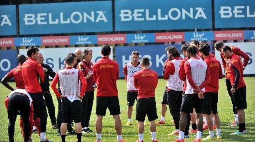 Galatasaray, Derbi Ma&ccedil;ı Hazırlıklarını S&uuml;rd&uuml;r&uuml;yor