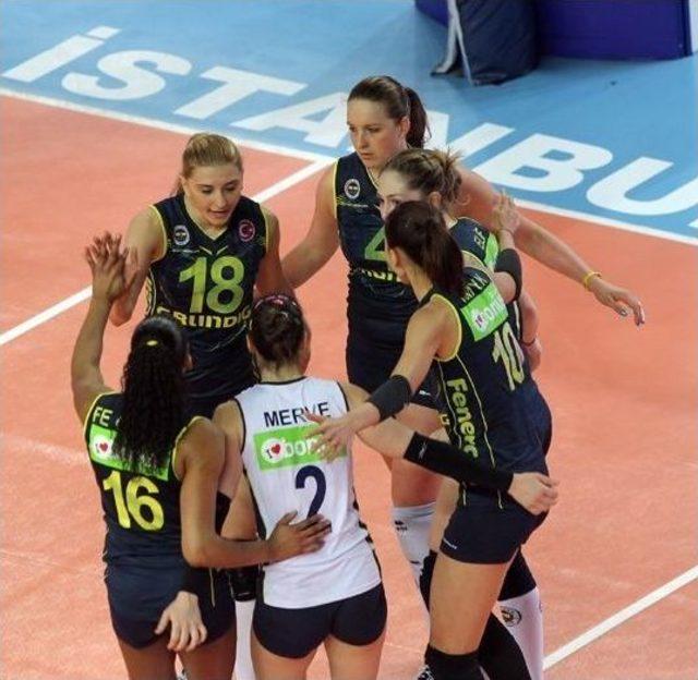 Acıbadem Bayanlar Voleybol Ligi Play-off Çeyrek Finali