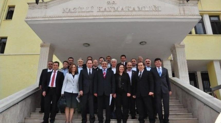 Başkan Alıcık Ve Meclis &Uuml;yeleri Yeni D&ouml;nem Mazbatalarını Aldı