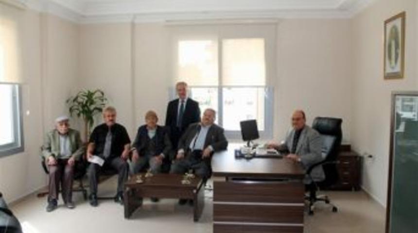 Huzurevi Sakinlerinden M&uuml;ft&uuml;l&uuml;ğe İadeyi Ziyaret