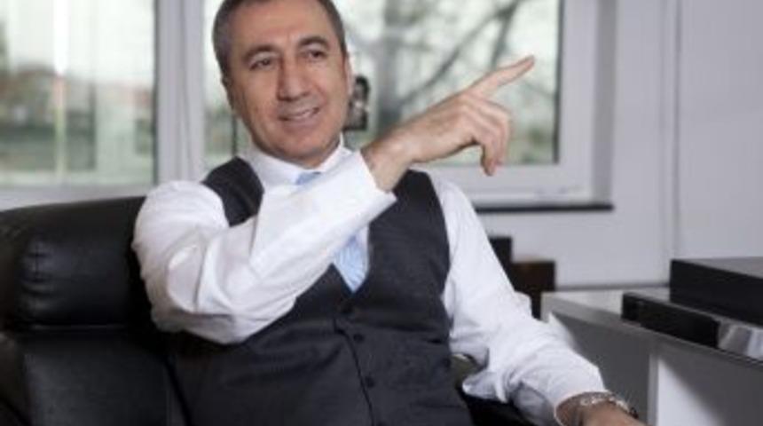 Otomotiv İ&ccedil; Pazarda Dip, İhracatta Zirve Yaptı