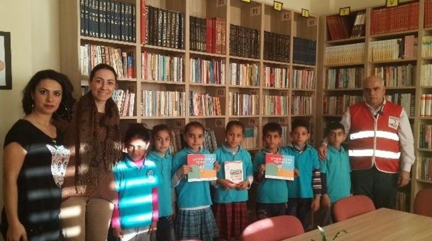 T&uuml;rk Kızılay&rsquo;ından &ldquo;k&uuml;t&uuml;phane Kuruyoruz Kampanyası&rdquo;