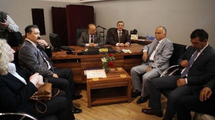 Başkan Karabağ Mazbatasını Aldı