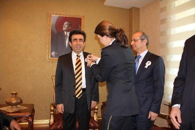 Mersin Emniyet M&uuml;d&uuml;r&uuml; Bahar Vali G&uuml;zeloğlu&rsquo;nu Ziyaret Etti 2