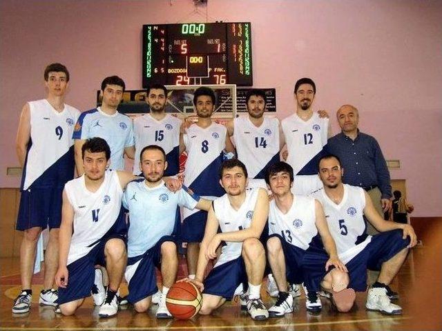 Ad&uuml; Tıp Fak&uuml;ltesi Şampiyonluğa Oynuyor 2