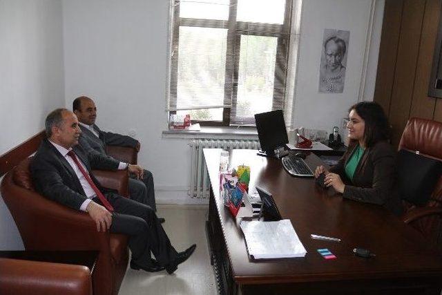 G&ouml;rdes in Başkan Akyol Mazbatasını Aldı 1