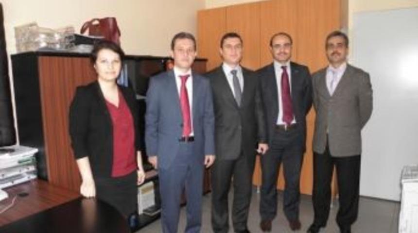 İl Sağlık M&uuml;d&uuml;r Dr. Yılmaz'dan Kurum Avukatlarına Ziyaret