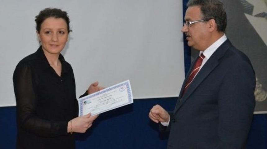 Kosgeb Sertifikalarını Vali&rsquo;nin Elinden Aldılari