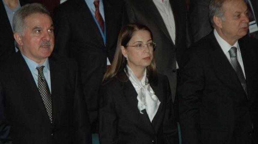 Bakan Ayşenur İslam Sakarya'da