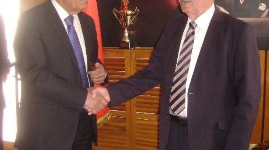 Doğanşehir&rsquo;de Belediye Başkanlğı G&ouml;revi Teslimi Yapıldı