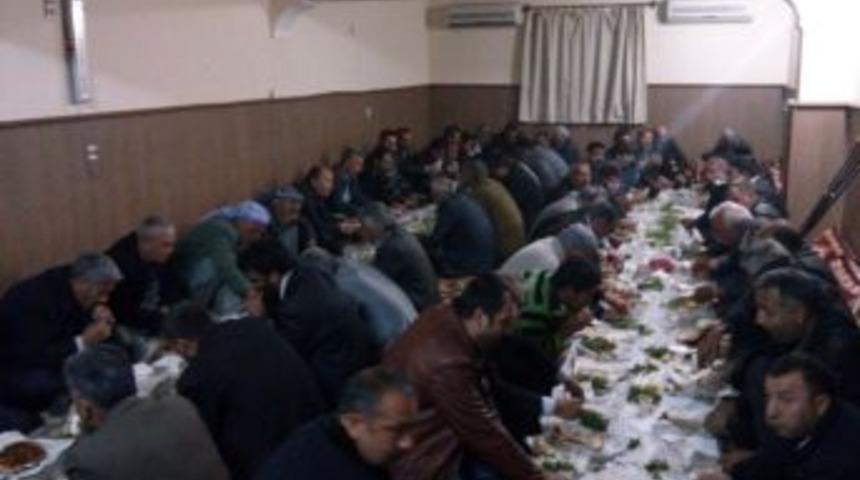 Yeni Muhtardan Teşekk&uuml;r Yemeği