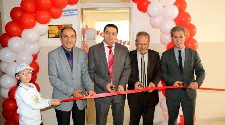 Bursagaz K&uuml;t&uuml;phaneler Haftası&rsquo;nda Bir Okula Daha K&uuml;t&uuml;phane Kazandırdı