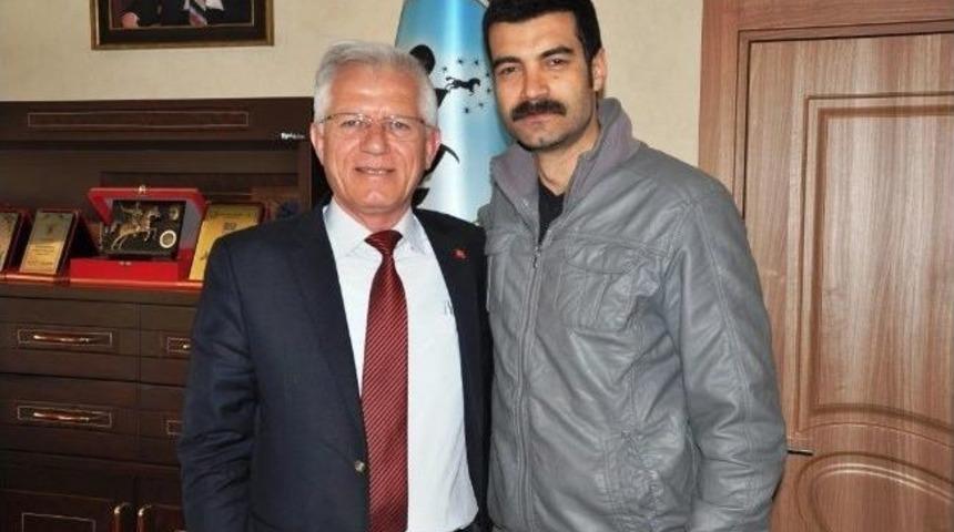 Oyuncu Murat &Uuml;nalmış G&ouml;reme&rsquo;de