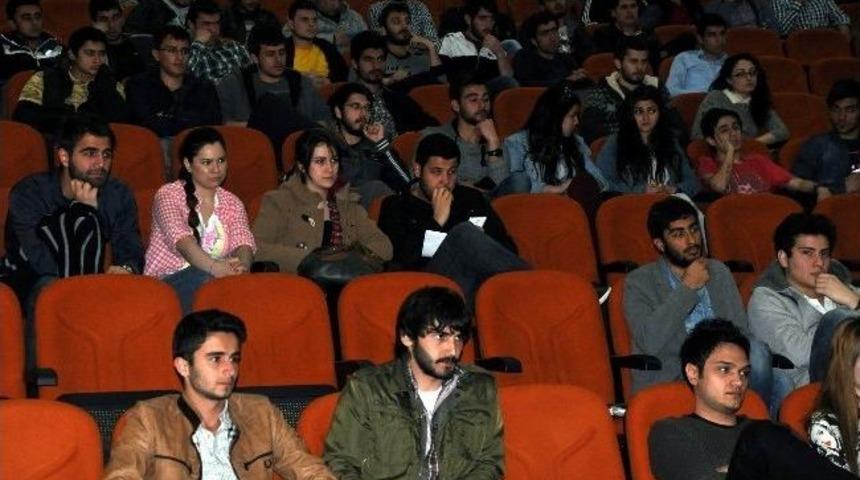 Er&uuml;&rsquo;de Kost&uuml;m Ve Makyaj Festivali Başladı