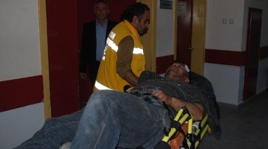 Batman&rsquo;da Bı&ccedil;aklı Kavga: 2 Yaralı