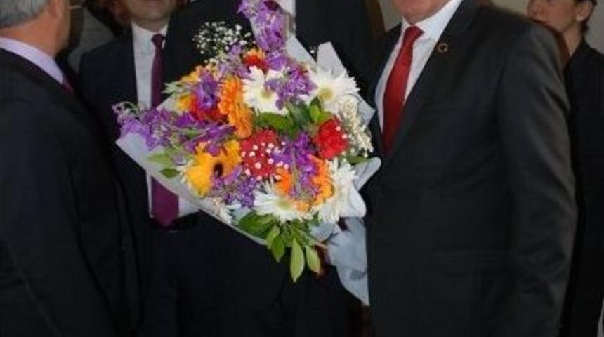 İskenderun&rsquo;da 57 Yıl Sonra Belediyeyi İktidar Partisi Kazandı