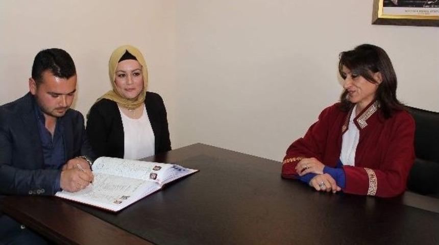 Nikah Dairelerinde 04.04.2014 Yoğunluğu