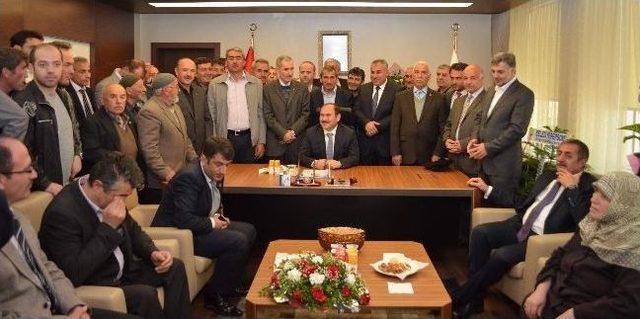 Alaca Belediye Başkanı Eyvaz Mazbatasını Aldı 2